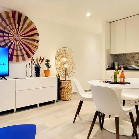 Tropical Art Apartamento *
